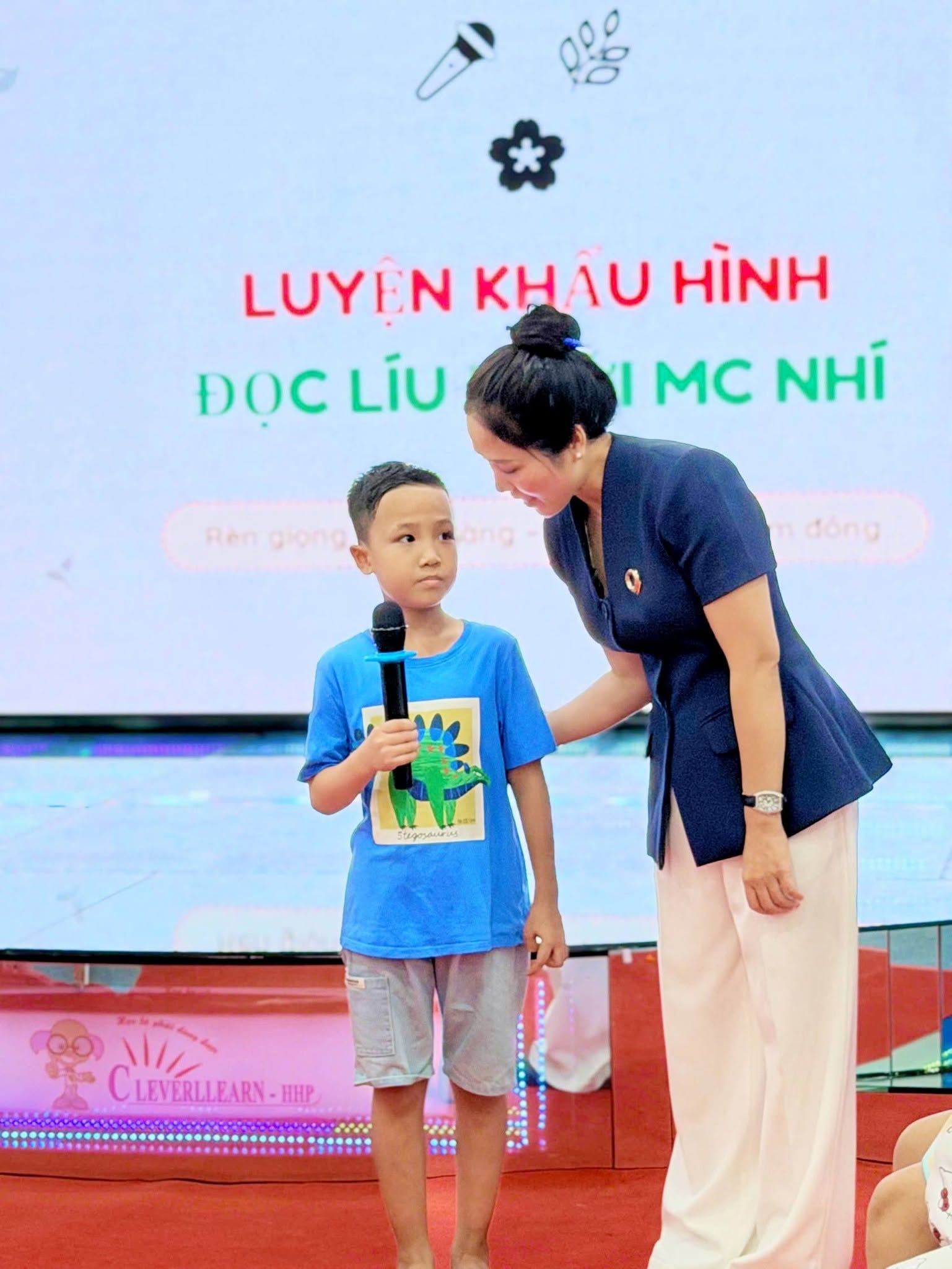 Media lớp học 16